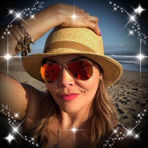 Meet your Posher, Ciara